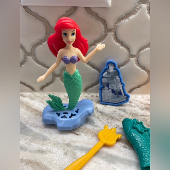 Disney Ariel little mermaid and friends under the sea play doh set flounder - Picture 3 of 7
